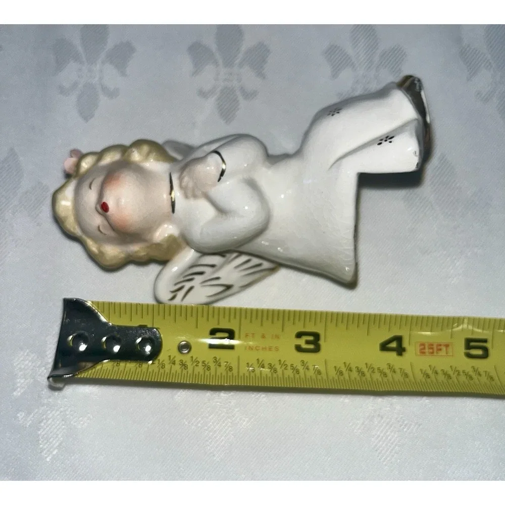 Vtg 1950s Kissing Angels Ceramic Figurine Japan  Boy & Girl Shelve Sitters
